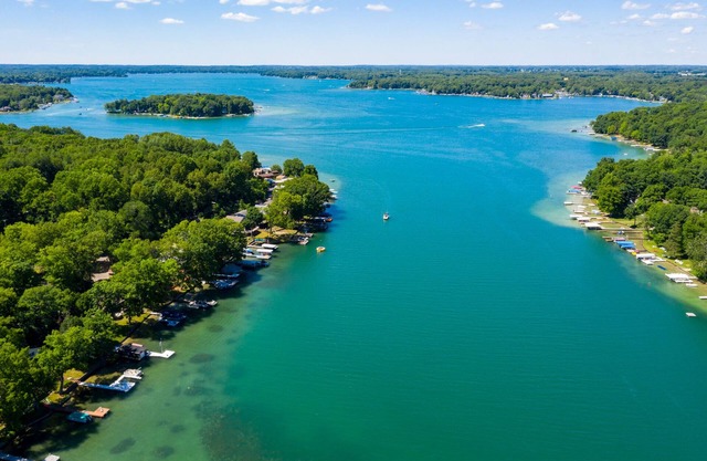 Beautiful Lakefront Gull Lake Home w/Private Beach and Dock