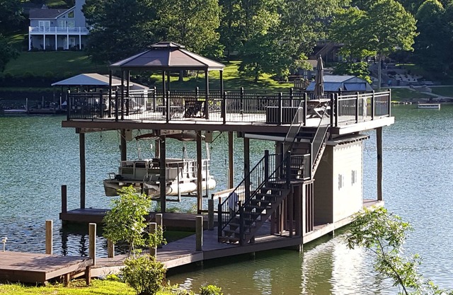 Beautiful Lakefront Home On Smith Mountain Lake.