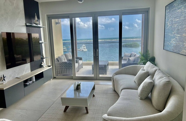 Beautiful luxury apartment in Playa Escondida, Panama, with stunning ocean views
