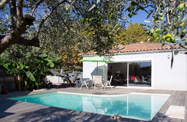 BEAUTIFUL MODERN VILLA WITH POOL AND EXOTIC GARDEN IN SOLLIES-PONT NOUVELLE HOTE