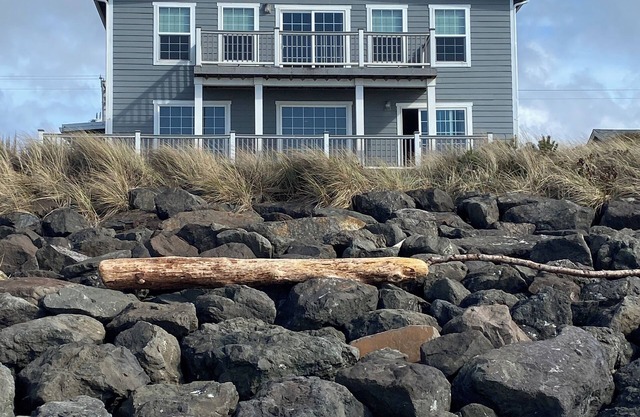 Beautiful oceanfront home, steps from the beach and a short walk to Lake Lytle