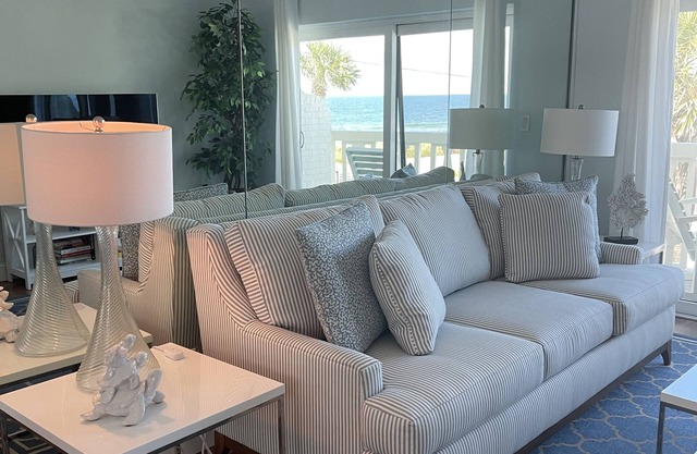 Beautiful Ormond Beach Oceanview Condo