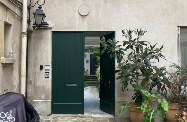 Beautiful Paris Studio