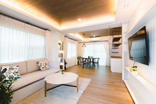 Beautiful private house 129 6