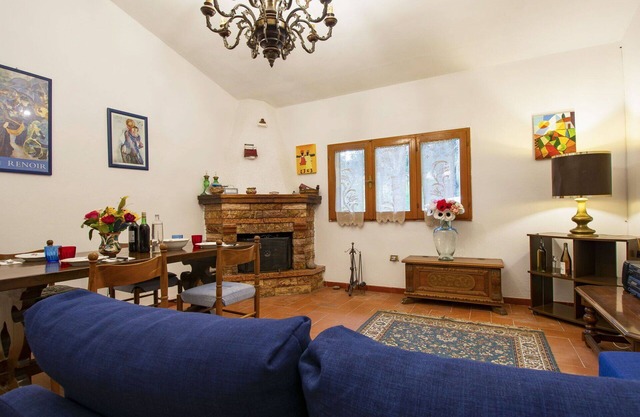 Beautiful private villa for 5 people with WIFI, TV, patio and pets allowed