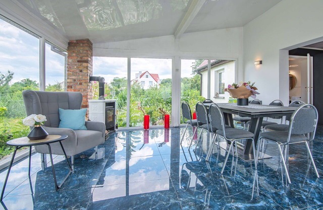 Beautiful private villa for 10 guests with private pool, WIFI, TV, terrace and pets allowed