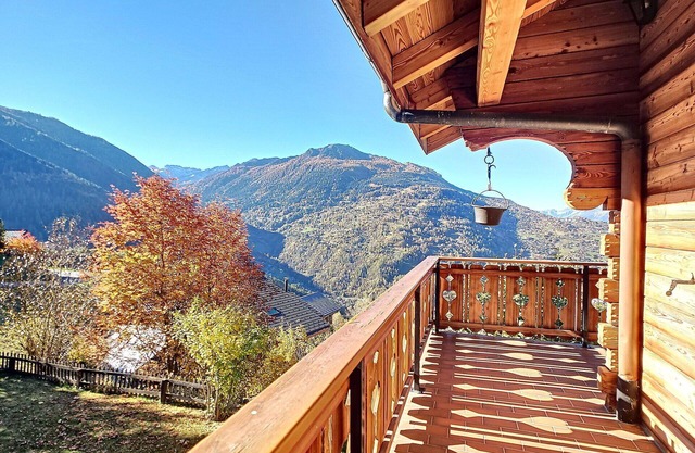 Beautiful private villa for 8 people with WIFI, TV, terrace and parking