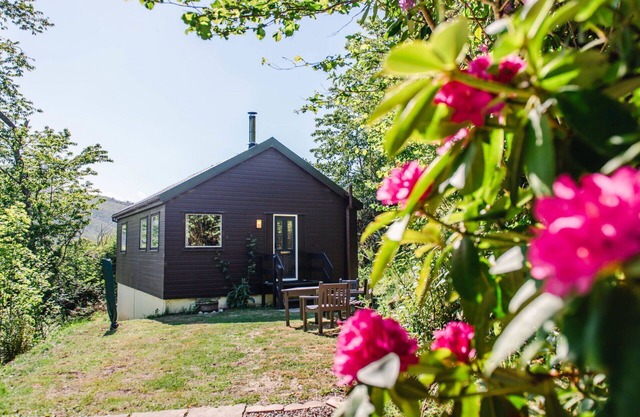 Beautiful private villa for 4 guests with WIFI, TV, panoramic view and parking