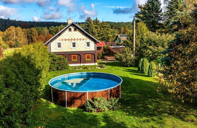 Beautiful private villa for 6 people with WIFI, private pool, TV, patio and parking