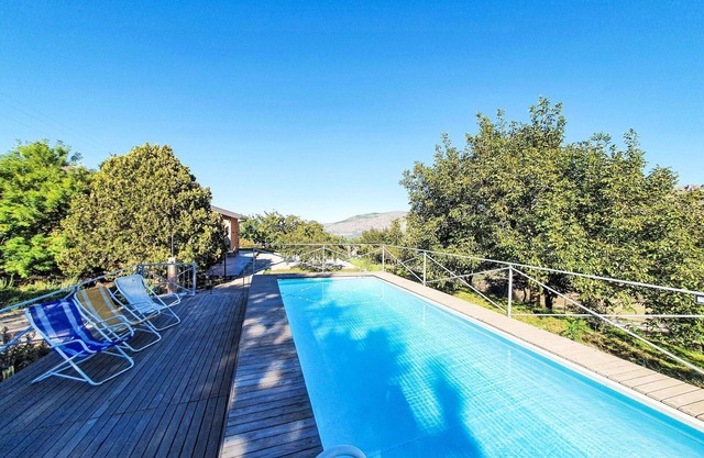 Beautiful private villa with private pool, A/C, WIFI, TV, terrace, pets allowed and parking