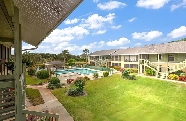 Beautiful Quiet 2-Bedroom 2 Bath on Gulf Canal