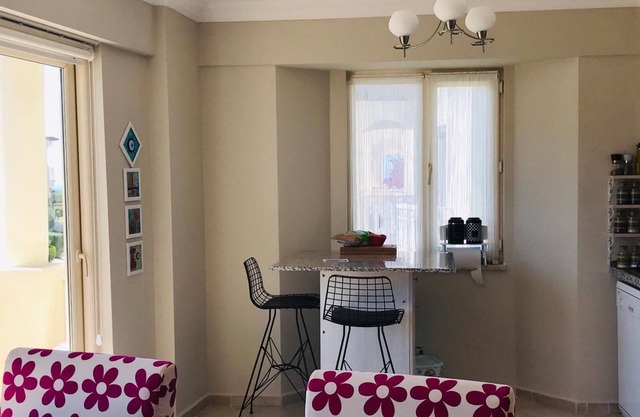 Beautiful Sea View Apartment w/ AC + Gym