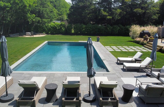 Beautiful Southampton Village home, new reno, Heated pool!