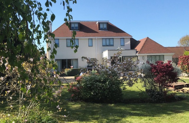 Beautiful, spacious family house close to village amenities and harbour/beach