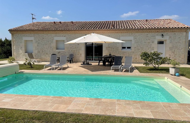 Beautiful stone house with pool