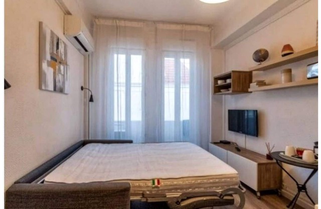 Beautiful Studio Hypercentre! 2pax AC, Wi-Fi
