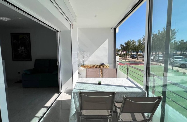 Beautiful studio next to the beach AV-63
