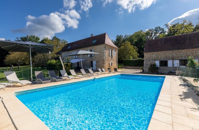 Beautiful typical French Manor with private swimming pool