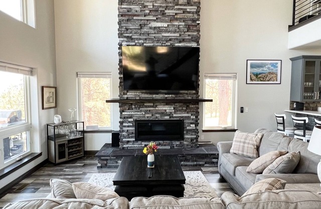 Beautiful Views & Private Hot Tub