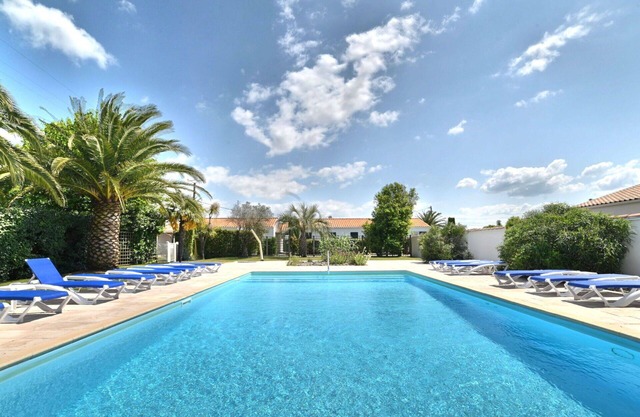Beautiful villa for 4 people with pool, WIFI, terrace and parking