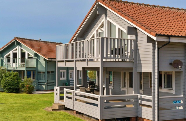 Beautiful villa for 4 guests with WIFI, hot tub and balcony