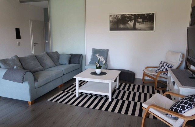 Beautiful villa for 4 people with hot tub, WIFI, TV, terrace and parking