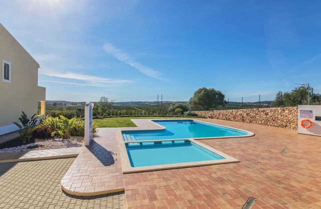 Beautiful villa for 6 people with WIFI, pool, A/C, TV, terrace, panoramic view and parking