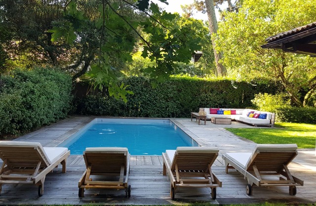 Beautiful villa in private park at Pyla - Heated pool - Tennis - 80m beach