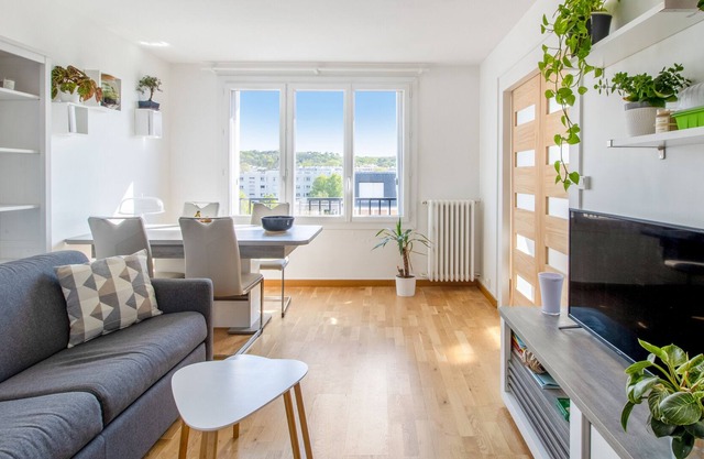 Beautifully bright apartment near the Château de Versailles - Welkeys