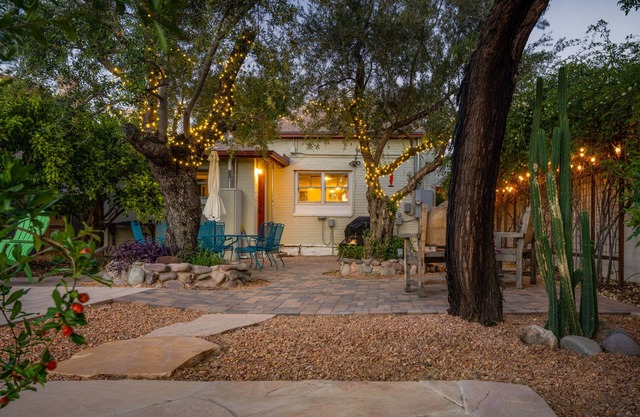 Beautifully furnished historic home with heated pool close to Downtown Tucson.