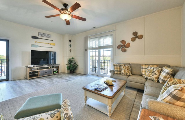 Beautifully Updated Condo East of Route 1 in Villages of Five Points