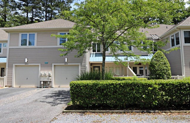 Beauty near the Beach! Comfort and convenience for the whole family!