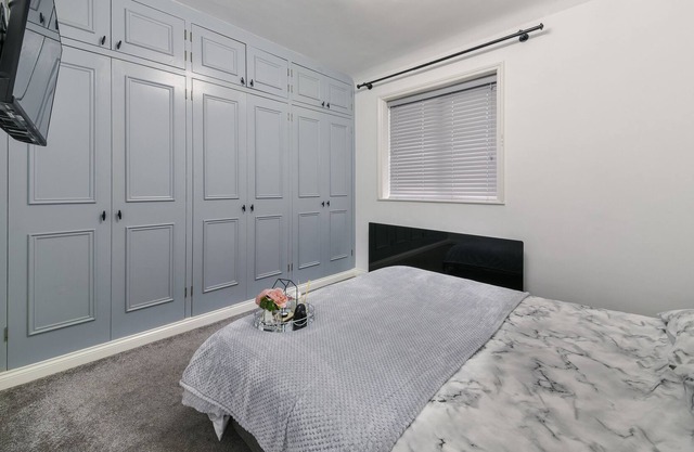 Beckenham Palace - Self Check-in - Sleeps 4 - Free Parking - Trains to the City