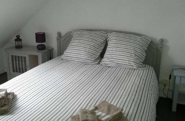 BED AND BREAKFAST (1)