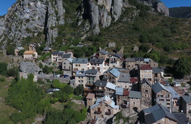 Bed and Breakfast in a village perched in the heart of the Mercantour Park