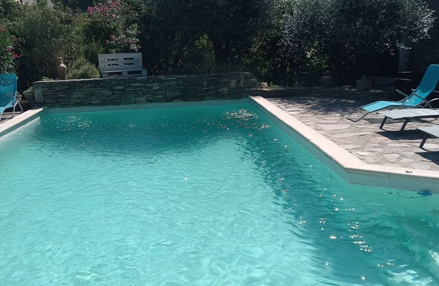 Bed and breakfast in the heart of the Minervois with swimming pool 25km from Carcassonne