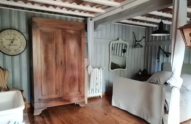 Bed and Breakfast 'L'orée De Lansot - Chambre Romance' with Shared Terrace, Shared Garden and Wi-Fi