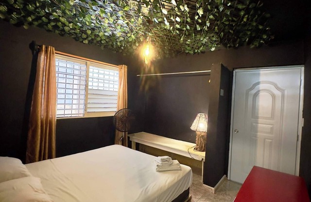 Bed-Breakfast lunch Tropical Private-room