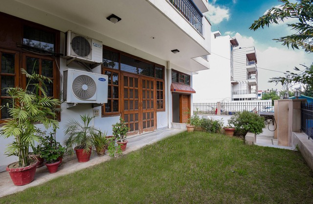 BedChambers Serviced Apartments - Artemis Hospital.