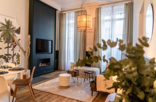 Beige Hospitalité - COCO - hypercentre-2chambres-parking-zen. Netflix