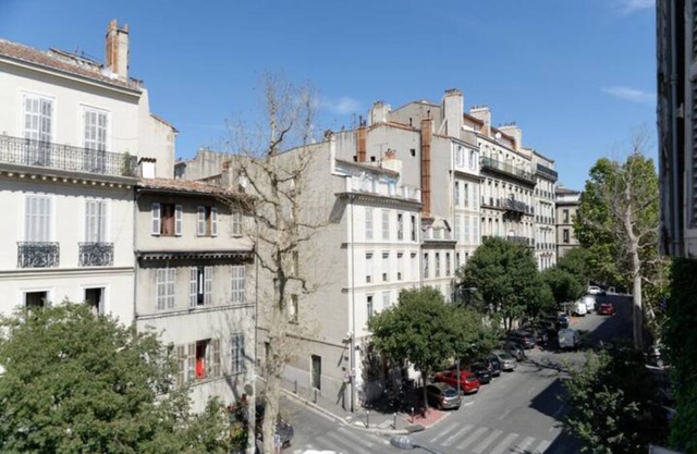 BEL APPARTEMENT CENTRE MARSEILLE-ST CHARLES