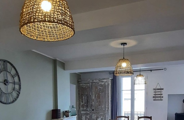 Bel Appartement Cosy Rénové au Cœur de la Cité Vauban