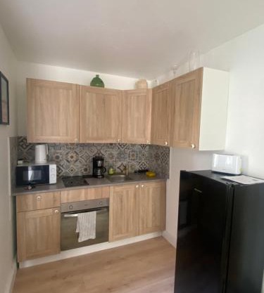 Bel appartement dans résidence avec balcon