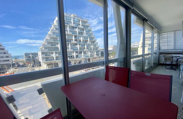 ? Bel Appartement T2 Climatisé – Vue Mer – Centre-ville – 4 Pers – Le Grau-du-Roi