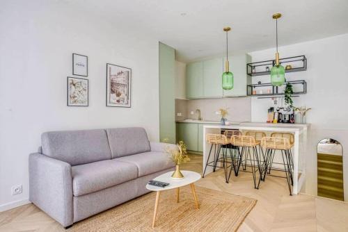 Bel appartement pour 6 personnes proche Champs Elysees