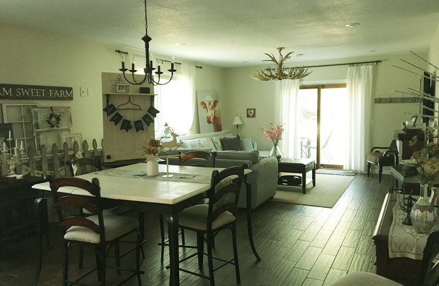 Bella's Suite at Star's Hollow Inn and Hobby Farm