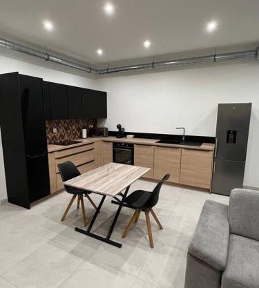 Belle appartement avec parking gratuit