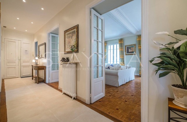 Belle Epoque 2 bedroom apartment