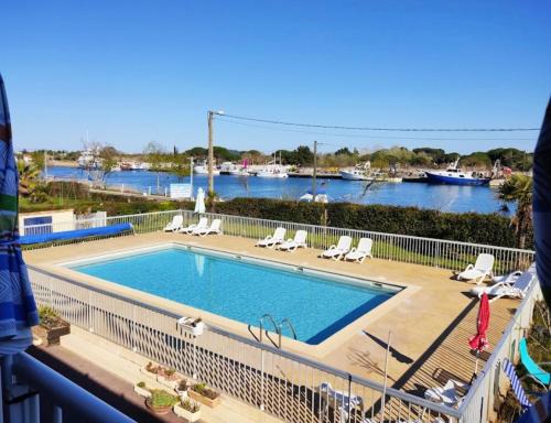 Belle vue sur l Herault et les bateaux