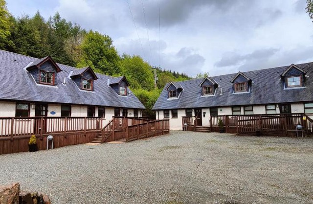 Ben Reoch Cottage - Loch Lomond and Arrochar Alps